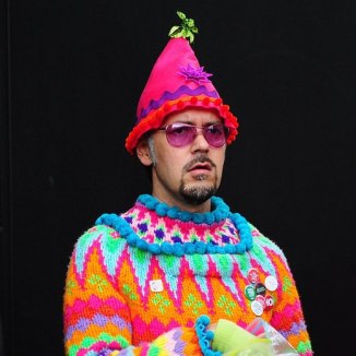 536823_393925987342206_1825944846_n