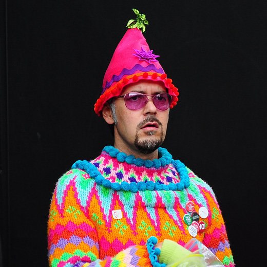 536823_393925987342206_1825944846_n